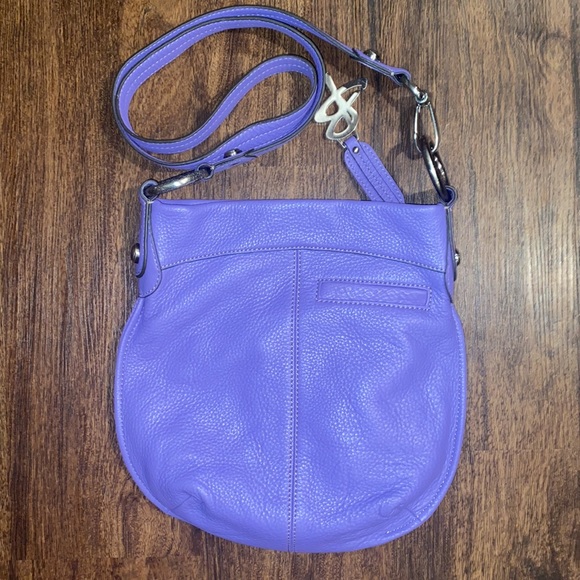 b. Makowsky Purple Slim Genuine Pebbled Leather Crossbody Bag - Picture 12 of 15